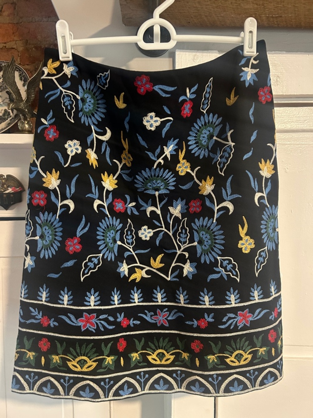 J. McLaughlin Embroidered Floral Black Skirt
